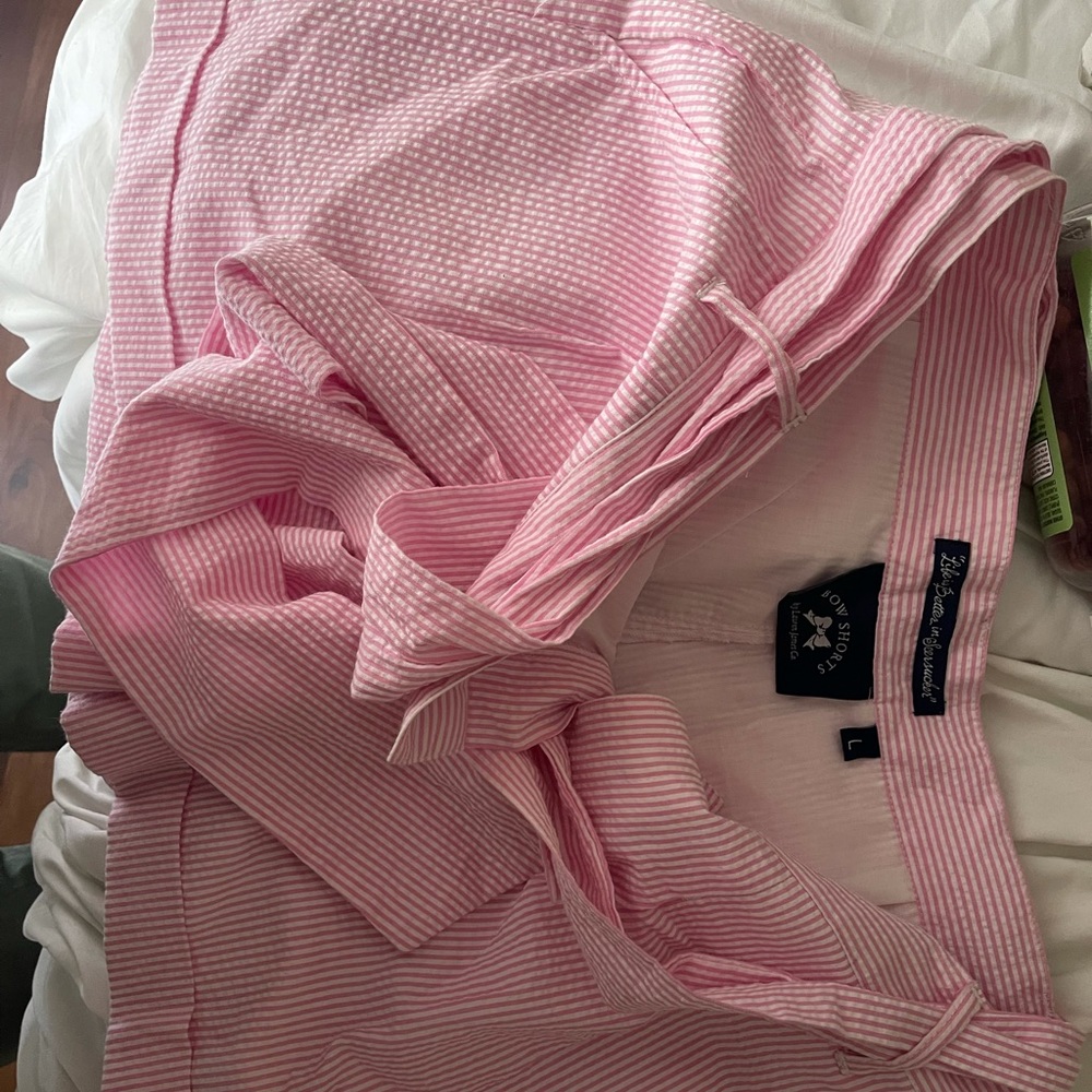 Size L Lauren James shorts